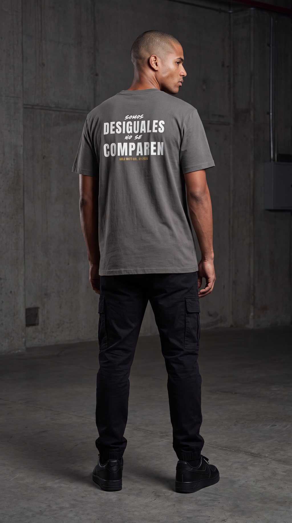 DESIGUALES T-Shirt — Gold Watt