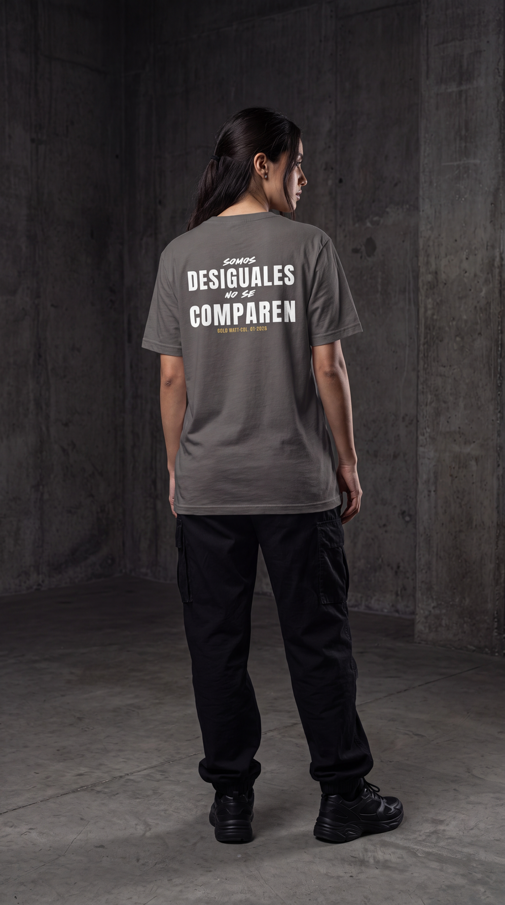 DESIGUALES T-Shirt — Gold Watt