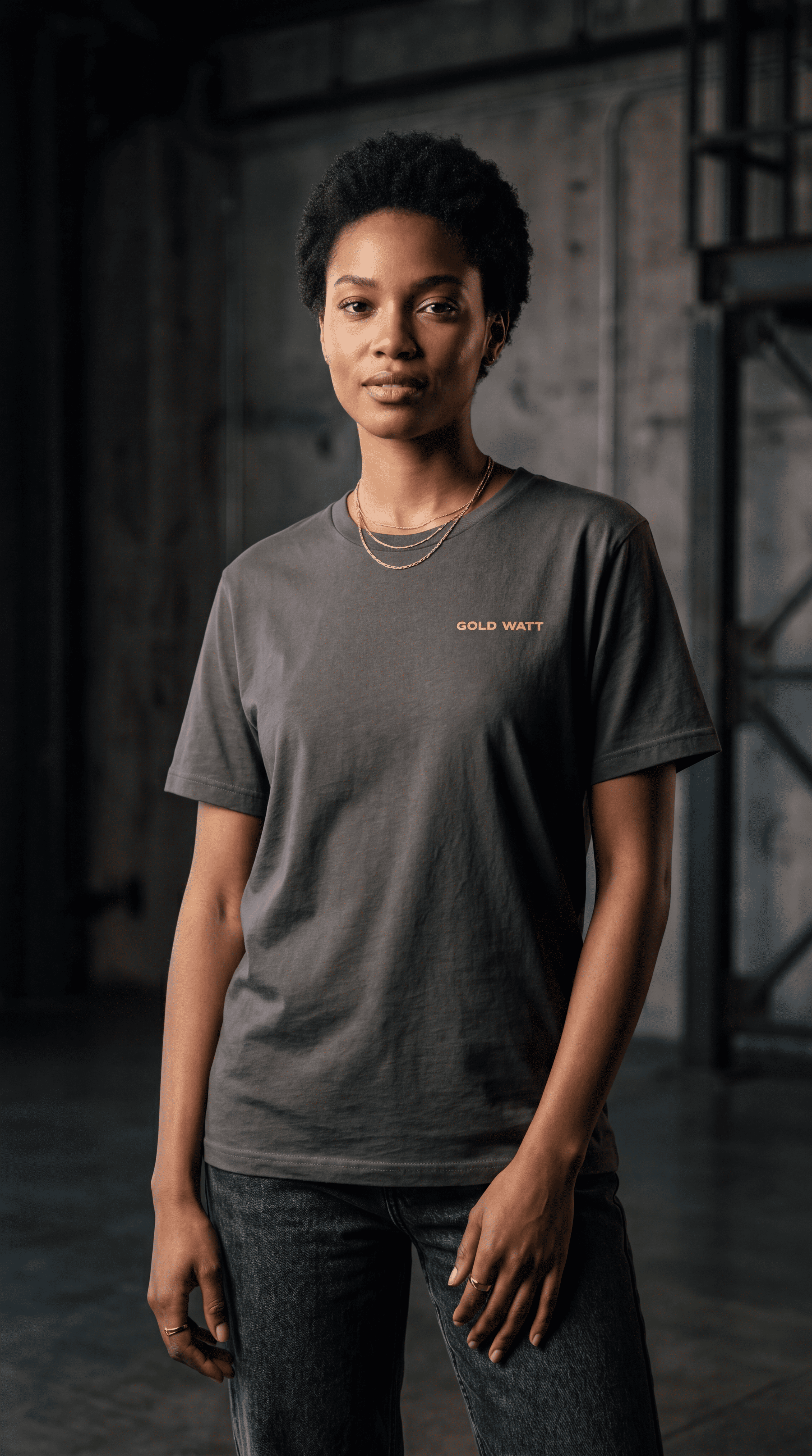DESIGUALES T-Shirt — Gold Watt