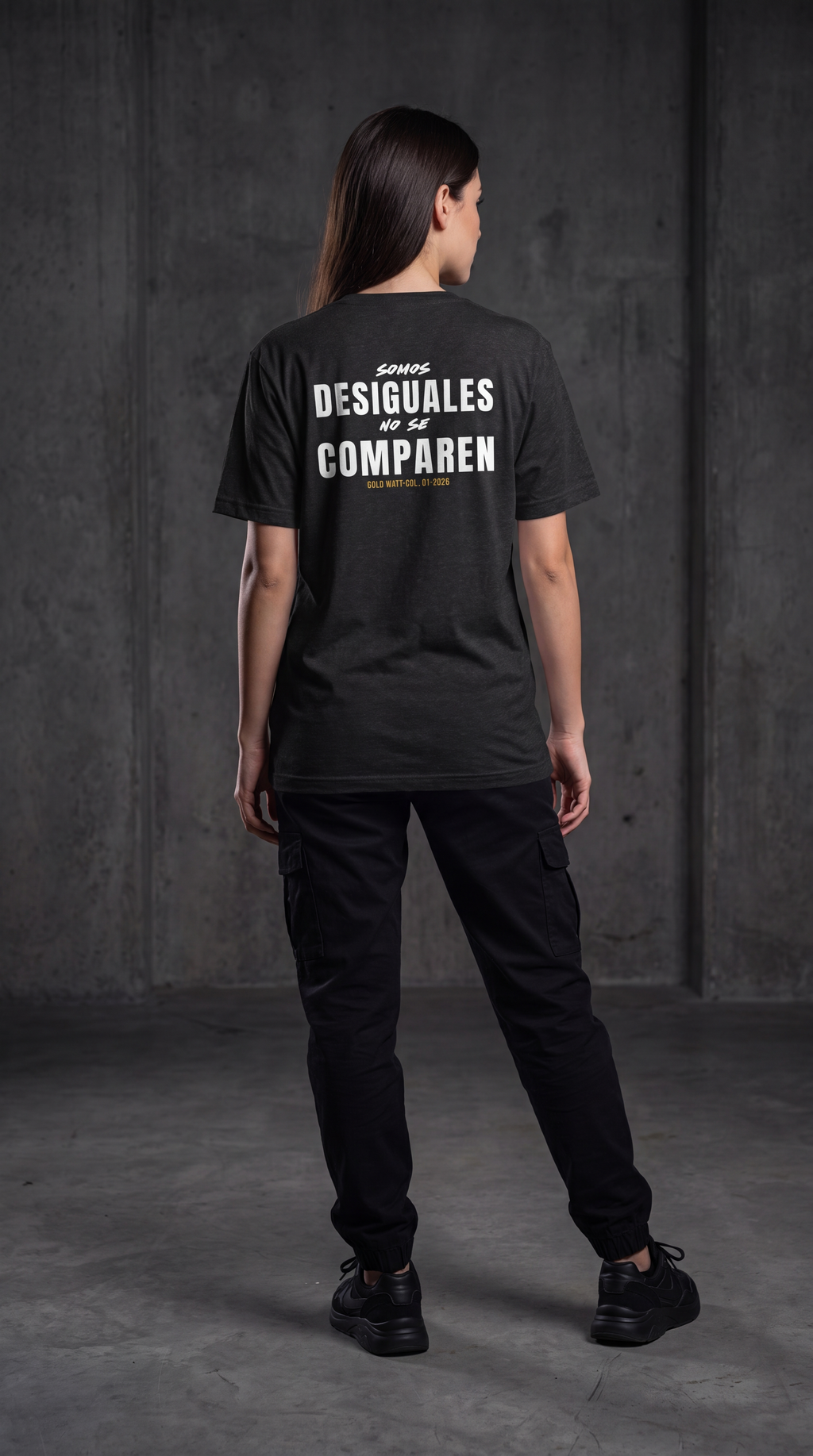 DESIGUALES T-Shirt — Gold Watt