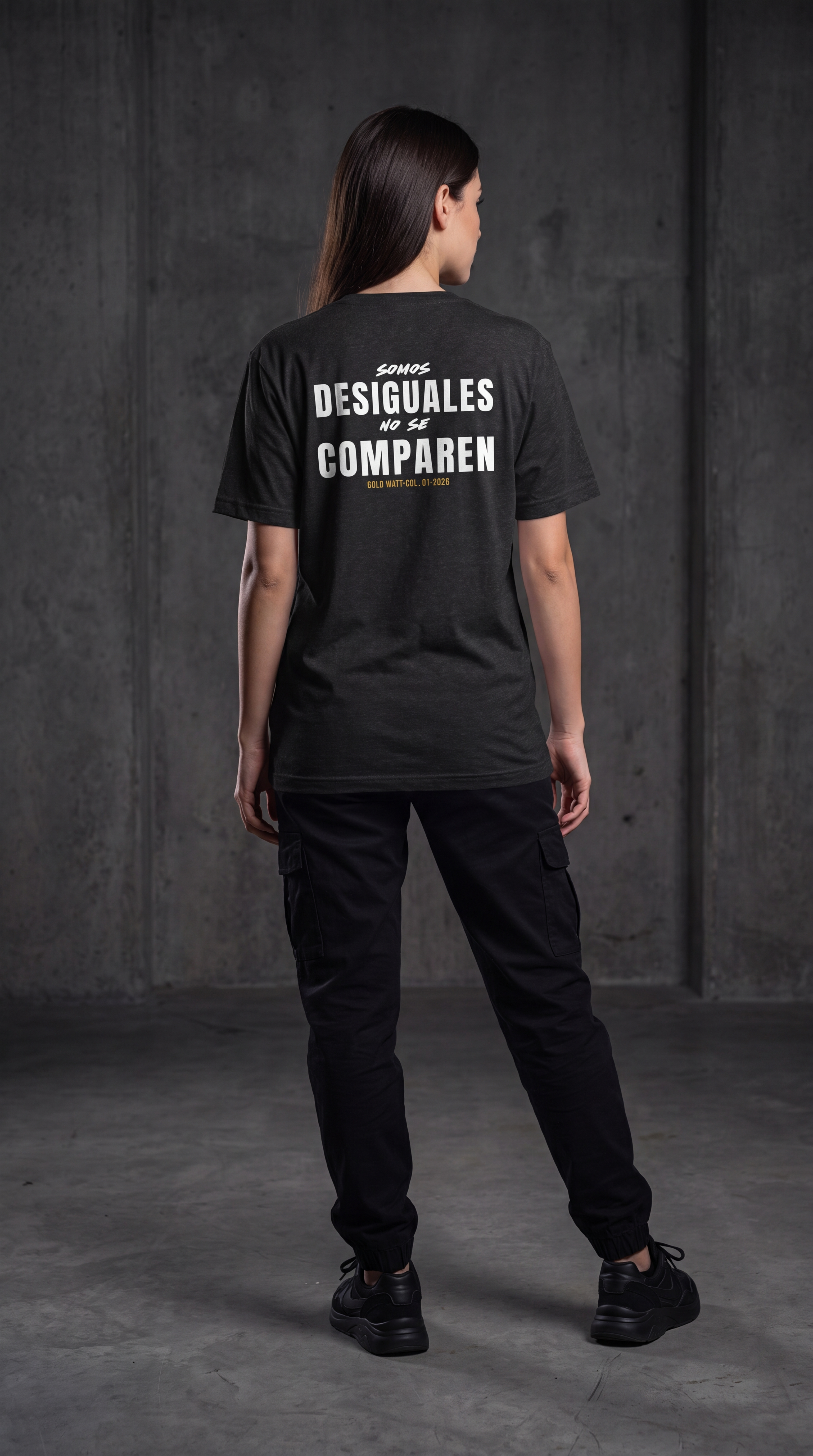 DESIGUALES T-Shirt — Gold Watt