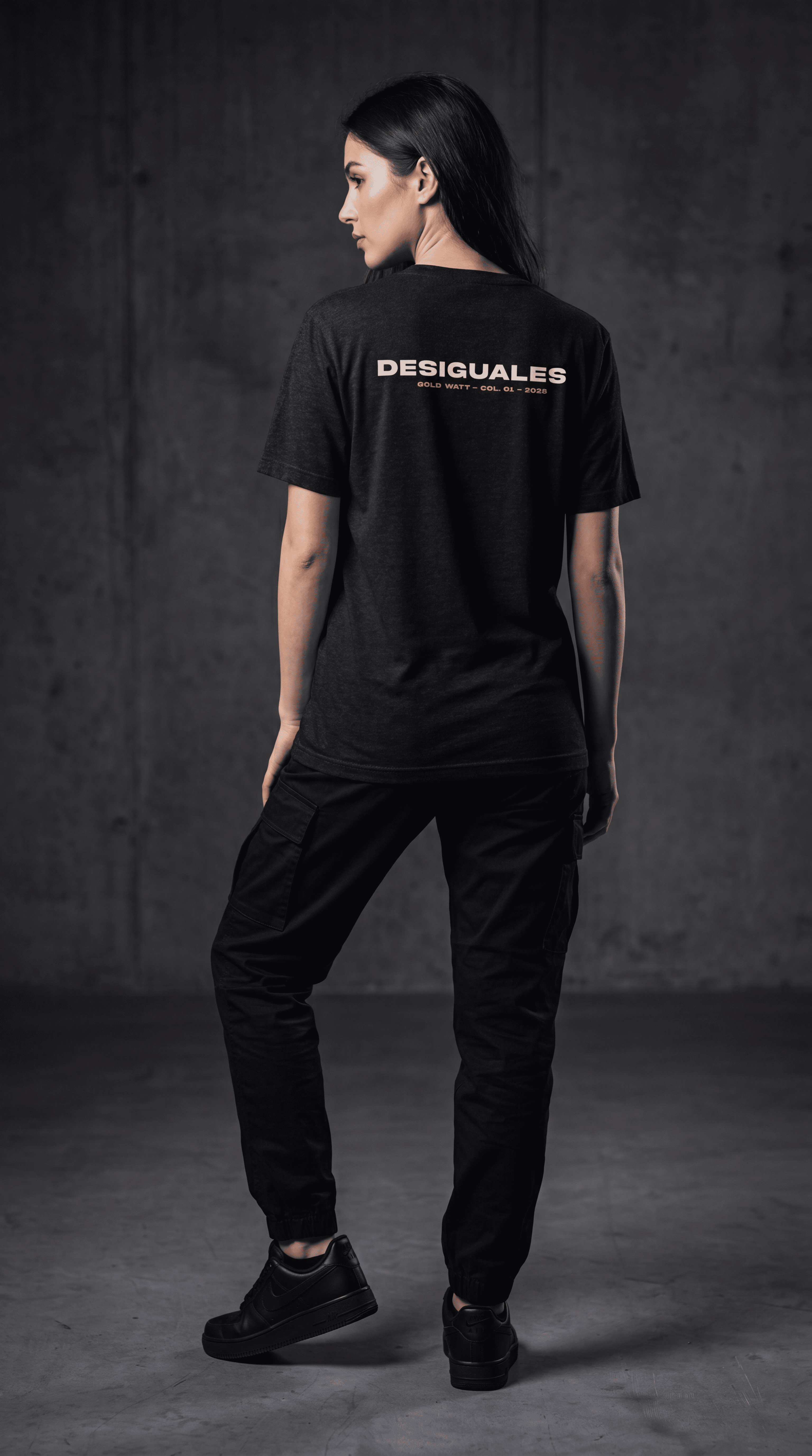 DESIGUALES T-Shirt — Gold Watt Col. 01