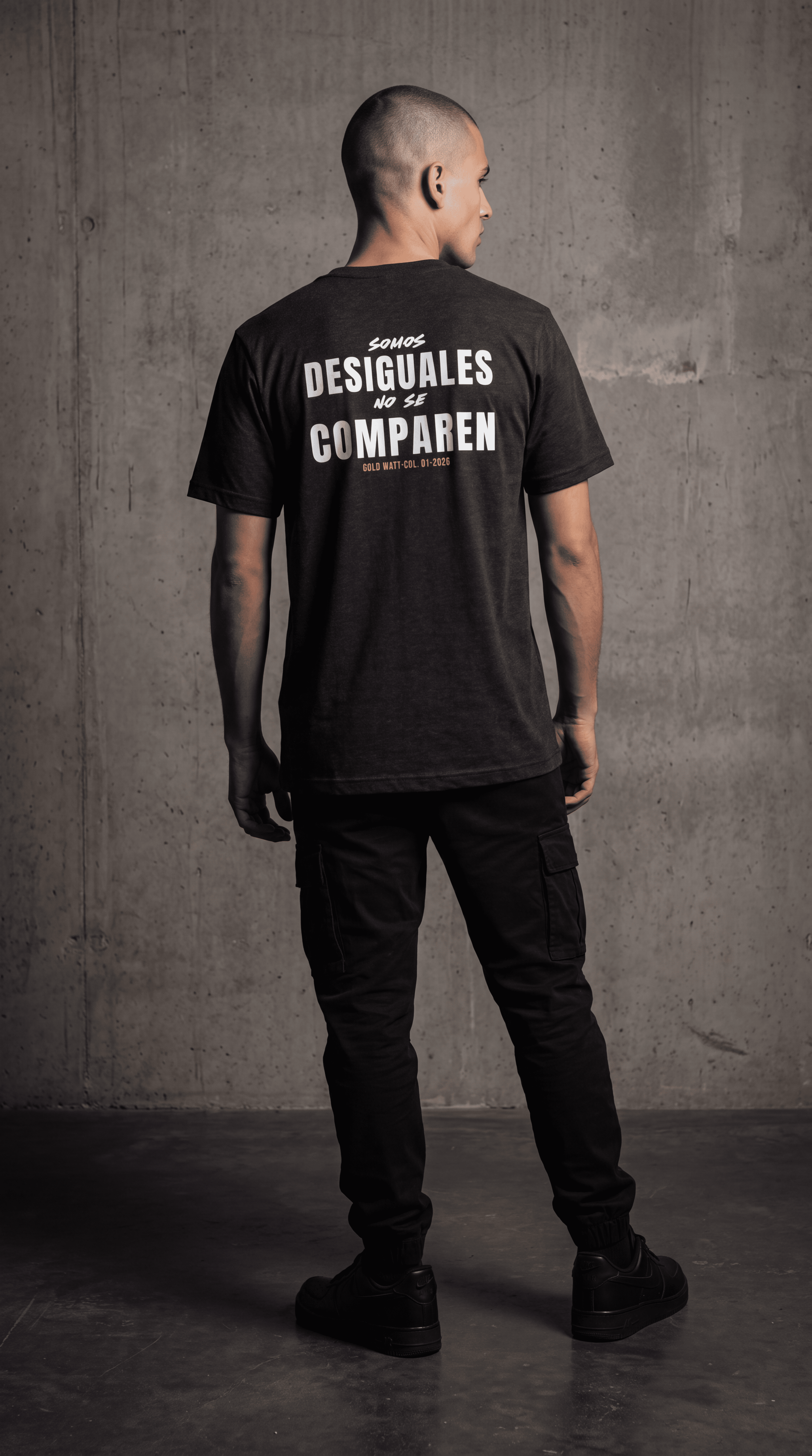 DESIGUALES T-Shirt — Gold Watt
