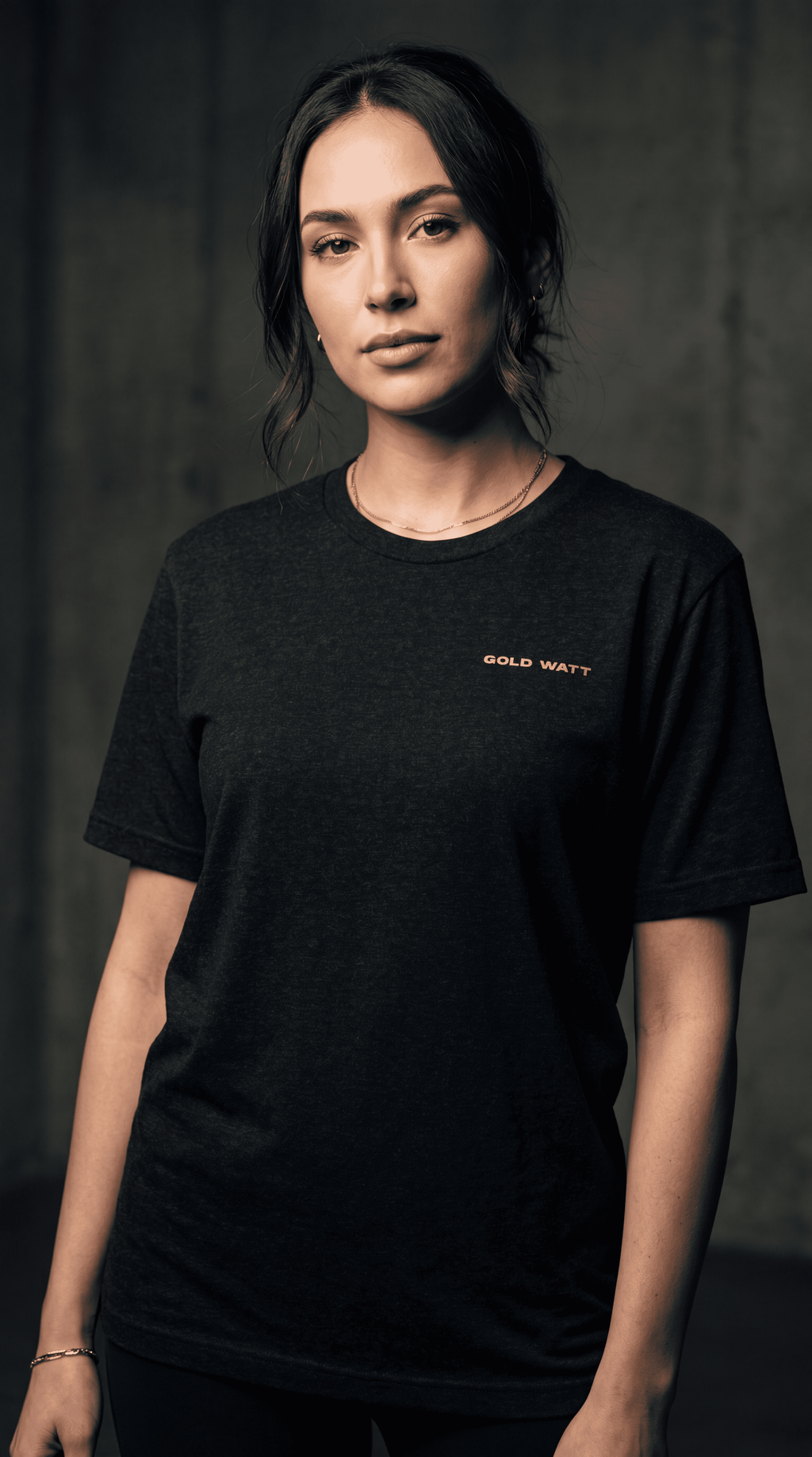 DESIGUALES T-Shirt — Gold Watt