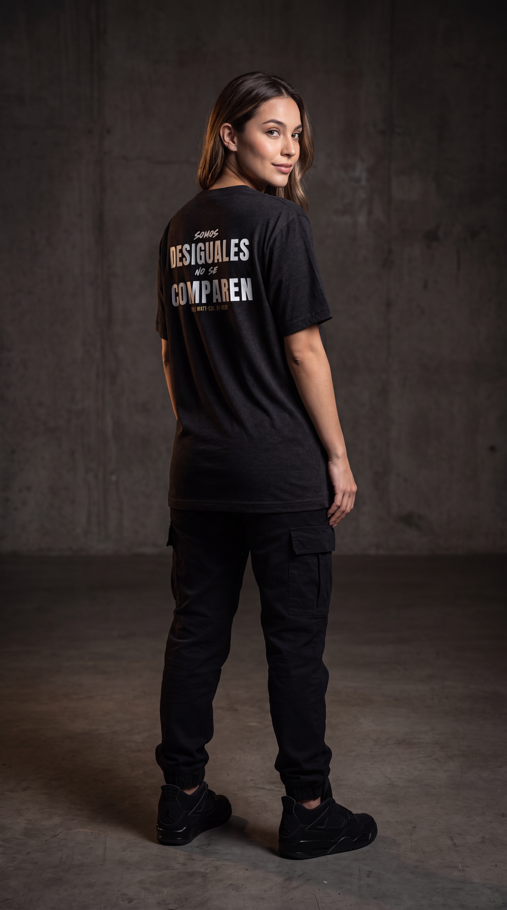 DESIGUALES T-Shirt — Gold Watt