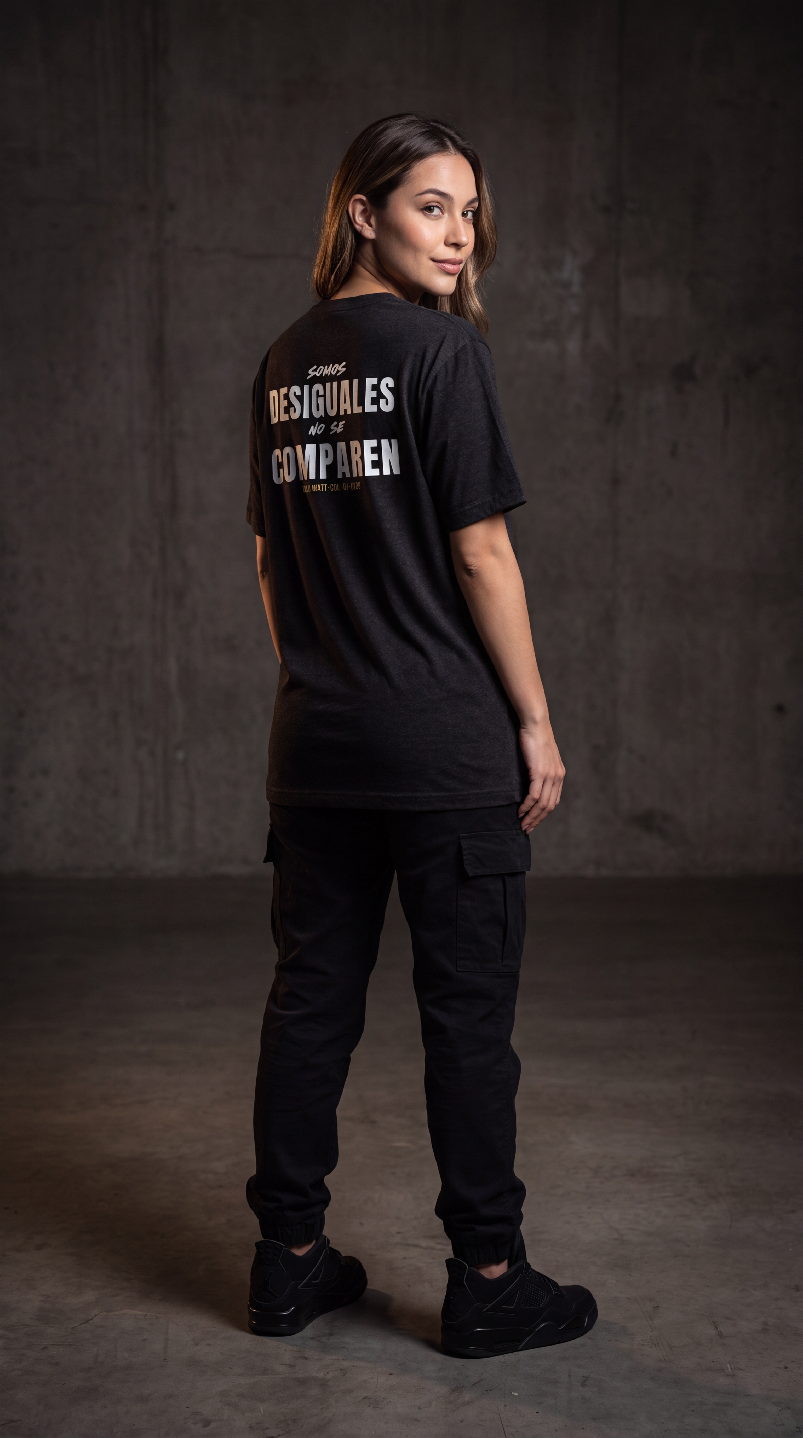 DESIGUALES T-Shirt — Gold Watt Col. 01