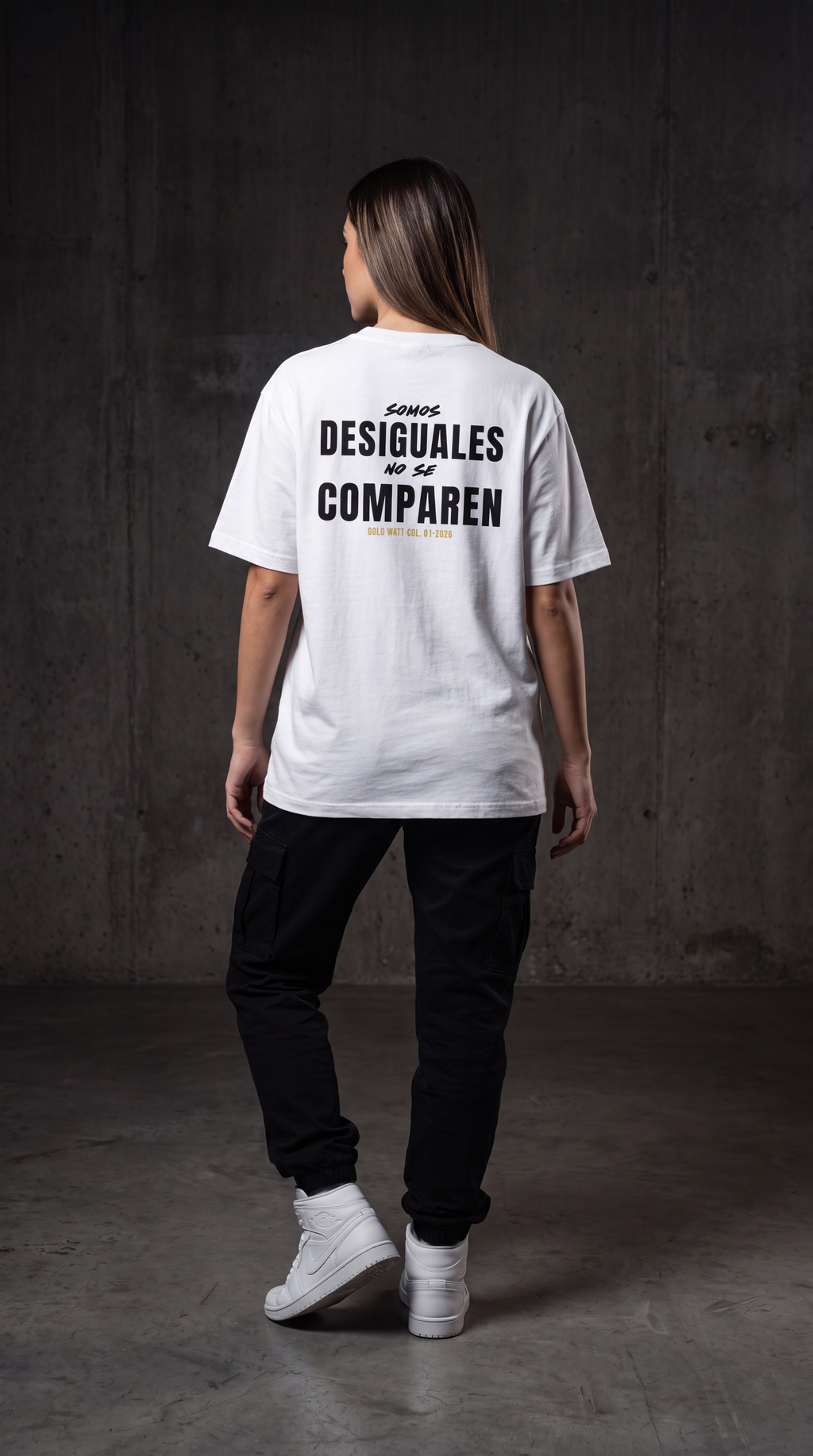 DESIGUALES T-Shirt — Gold Watt